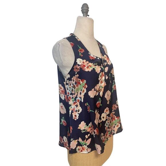 Hale Bob Navy Floral Top Large Fits Medium - Picture 2 of 5